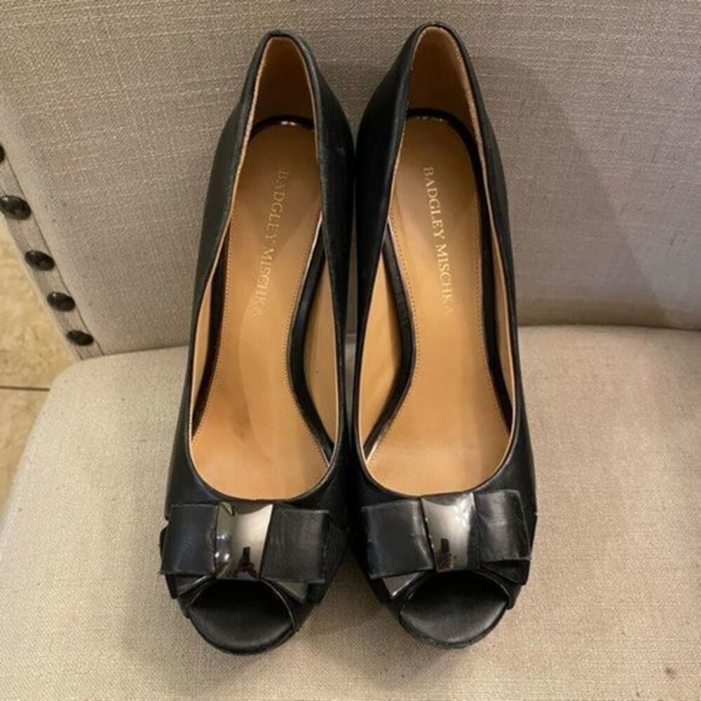 Badgley Mischka Platform Heels Price Is Firm
